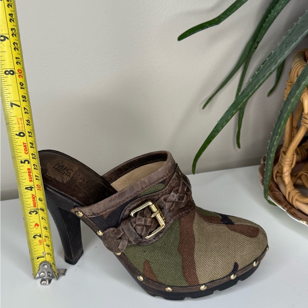 Michael Kors Camo Canvas Leather Clog Mules Heels Studded Buckle Woman’s 5.5M - Picture 9 of 12